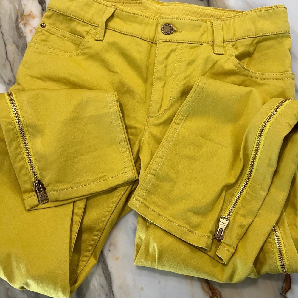 Louis Vuitton cropped ankle jeans gold side zippers Sz 0